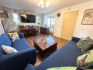Lounge- click for photo gallery